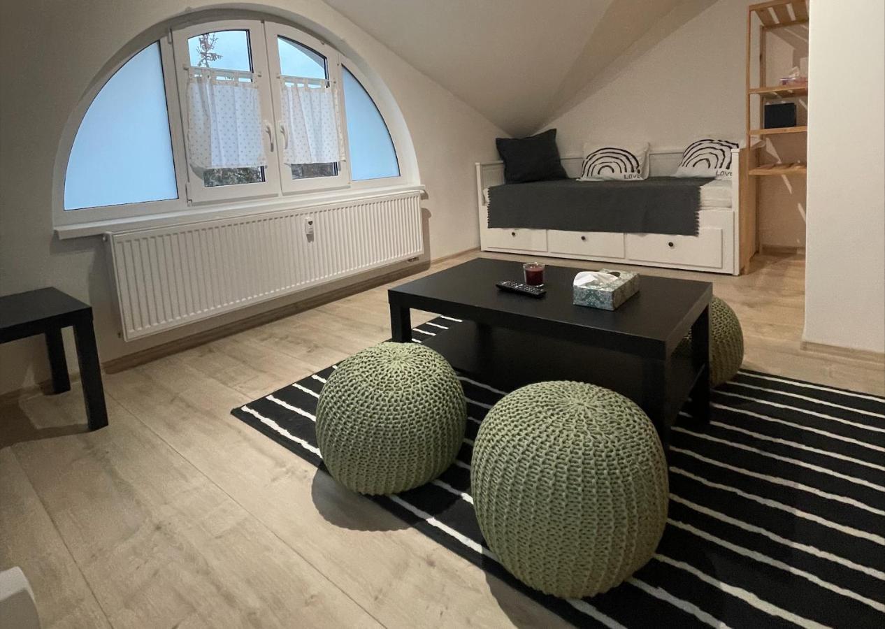 Pension Vlevo Dole - No 6 Rokytnice nad Jizerou Bagian luar foto